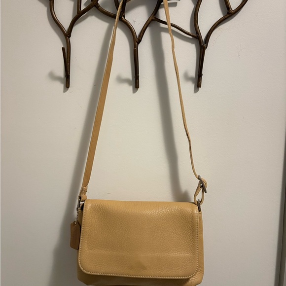 Coach 1999 Vintage Hudson Flap Bag - Picture 3 of 12